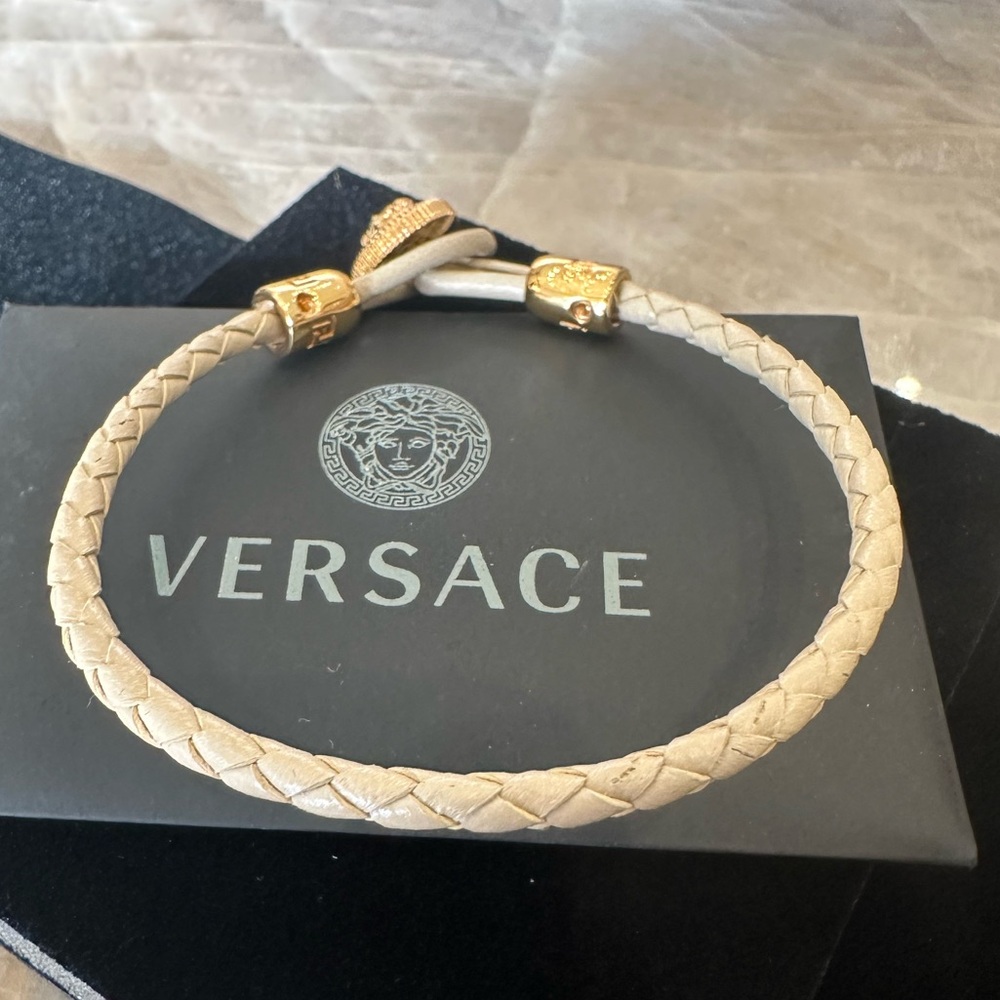 Versace Unisex Beige/Cream Braided Leather Bracelet w/ Gold Medusa Head Details - Picture 4 of 8